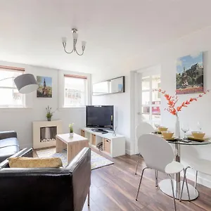  Apartment Stunning 1 Bed At Holyrood Palace & Arthurs Seat